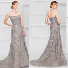Vestido Ivonne D para MonCheri sin tirantes con cuentas