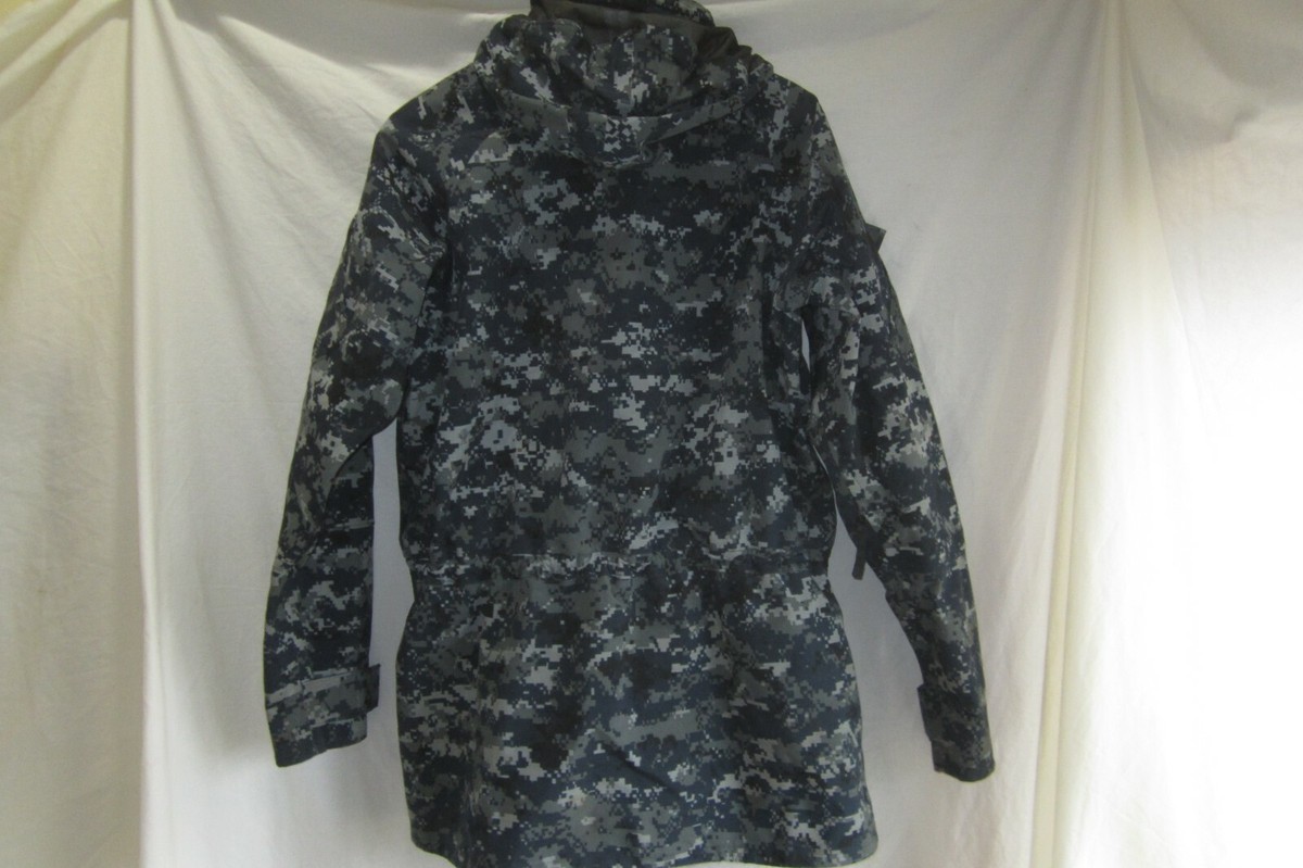 美品　米軍　実物　US NAVY NWU AOR GORE−TEX MEDIUM US Navy NWU Gore-tex Parka TYPE III AOR1 USA Made