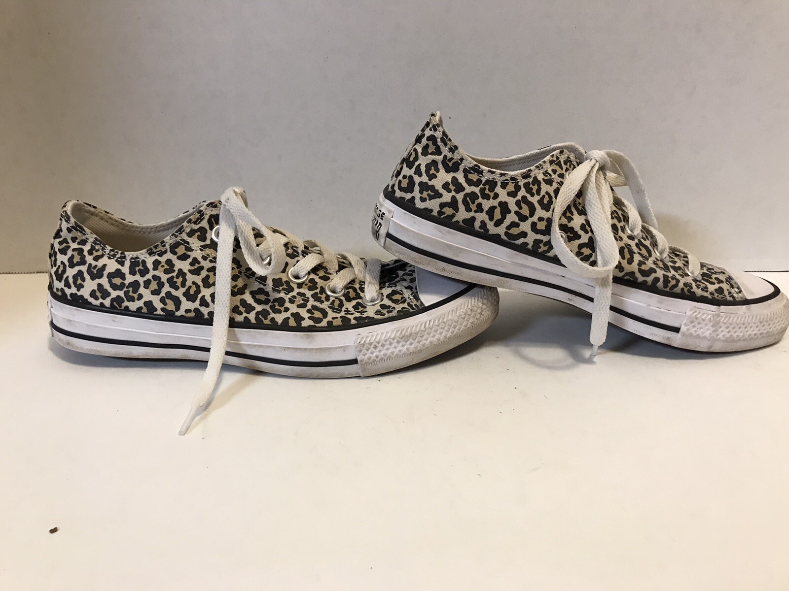 Converse Chuck Taylor All Star Cheetah Womens Size 6 Gem