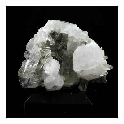 Calcit + Quarz. 83,5 ct. Maronne, La Garde-en-Oisans, Frankreich..