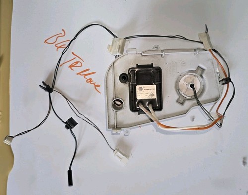 Hanyu Bauknecht  Trockner Kondensatpumpe Pumpe B13-6AB03151 Wärmepumpentrockner