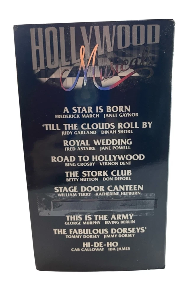 Hollywood Musicals 9 VHS Video Pack 1930’s 1940s & 1950s + It’s a Wonderful Life - Image 4 of 4