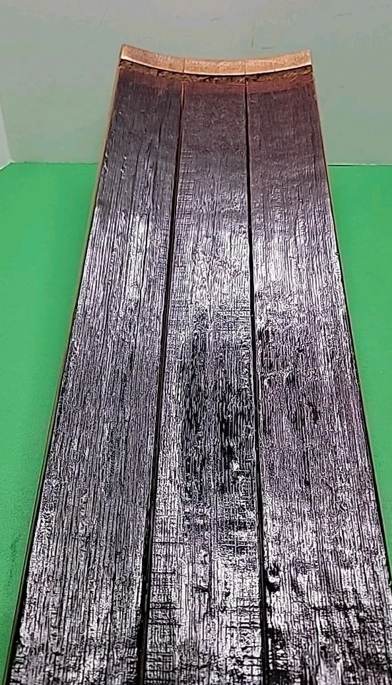 Hand Crafted Reclaimed 36" x 8" Whiskey Barrel Bent Oak Staves Serving Tray. - Image 4 of 4