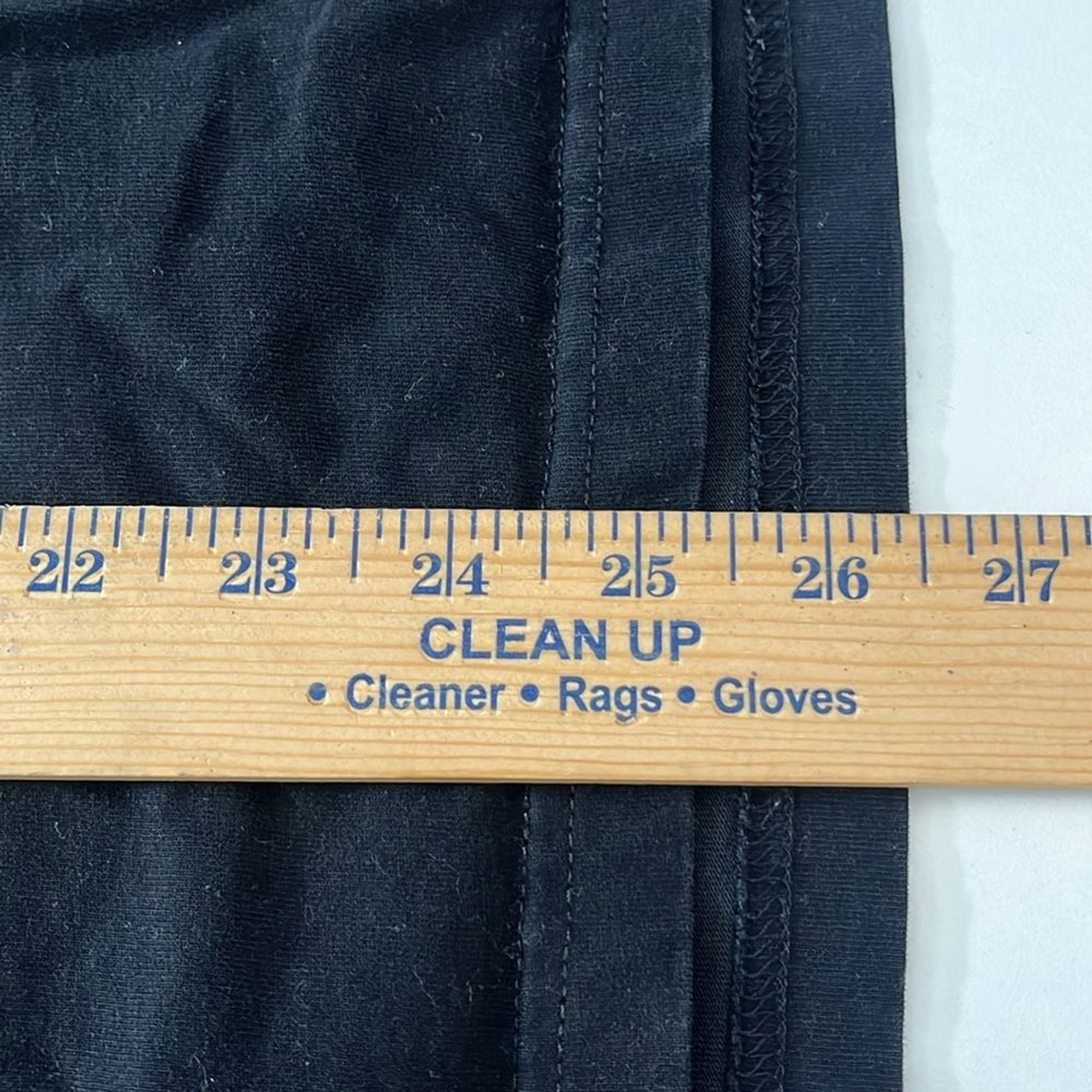 T shirt manica corta prima fila nera e rossa con ricamo floreale