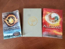 Divergent Series by Veronica Roth Divergent Insurgent Allegiant Young Adult