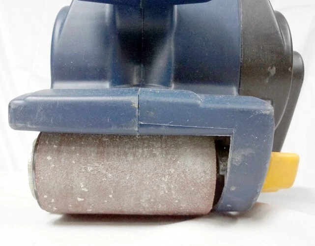 Lijadora de banda eléctrica con cable Ryobi 3" x 18" 120v herramienta eléctrica BE318-2 con bolsa antipolvo Foto 3 de 4