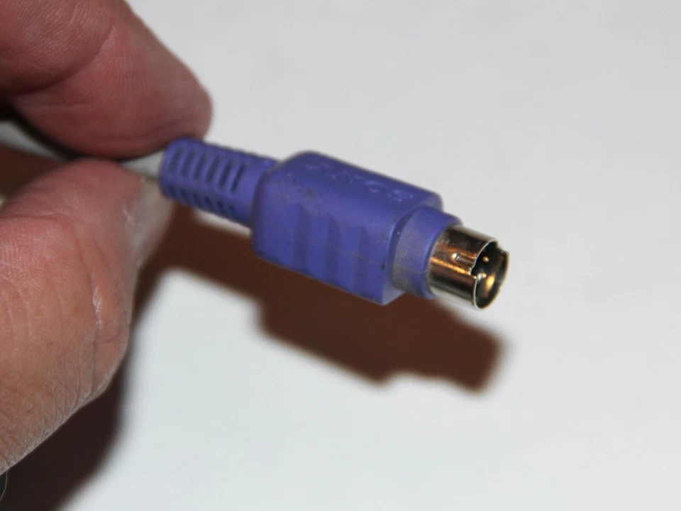 Sony Vaio Keyboard PCVA-KB4P/U Six Pin Plug Cord White - Image 3 of 4