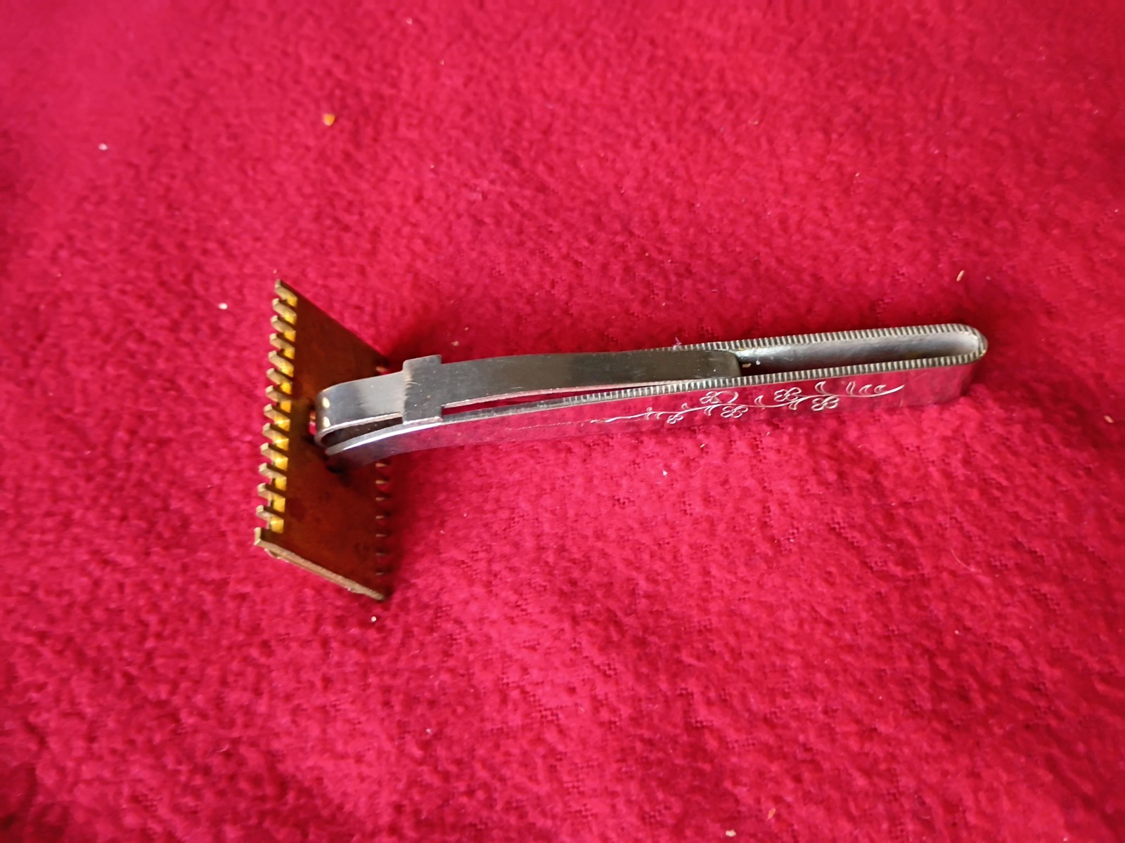 Js098