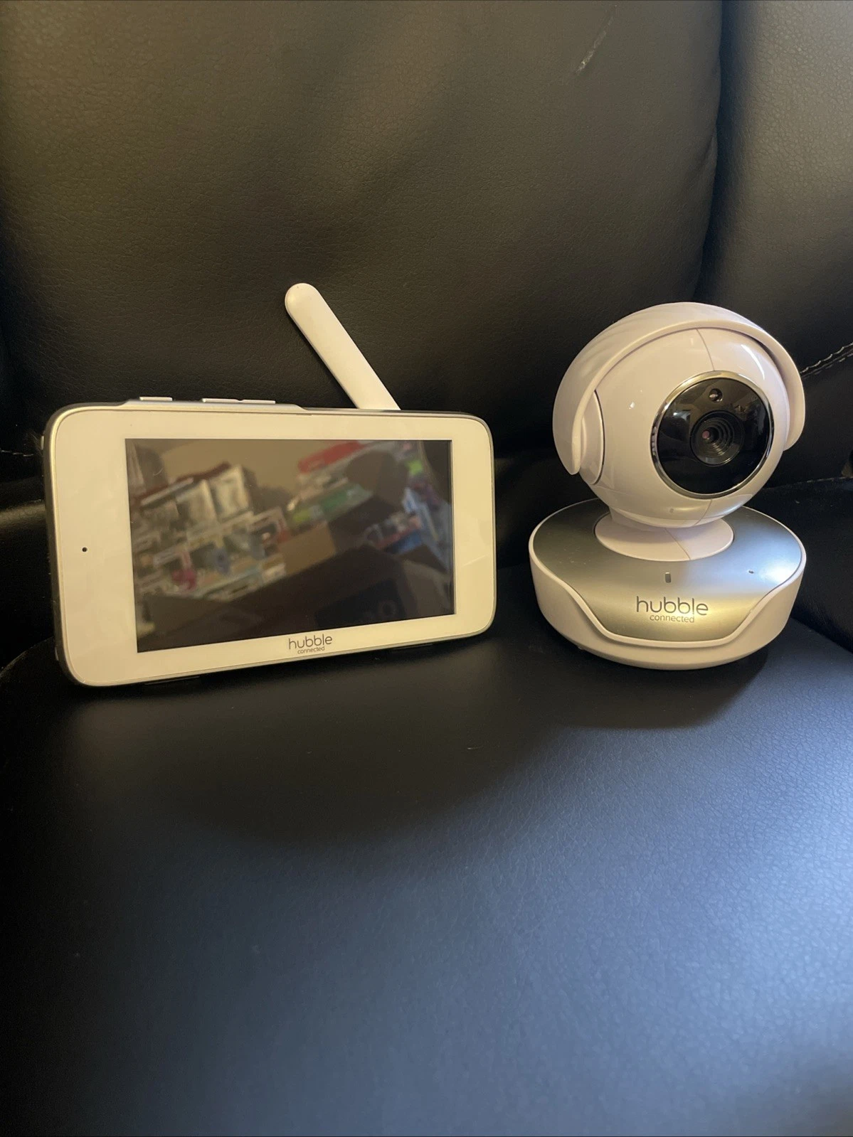 Hubble Connected - Nursery Pal Deluxe Twin 5" Smart HD Wi-Fi Video Baby Monitor
