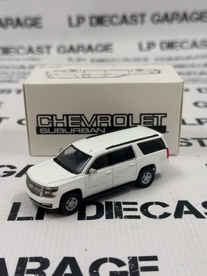 MODEL TRUCK 2015 Chevrolet Suburban White 1:64 Diecast SUV