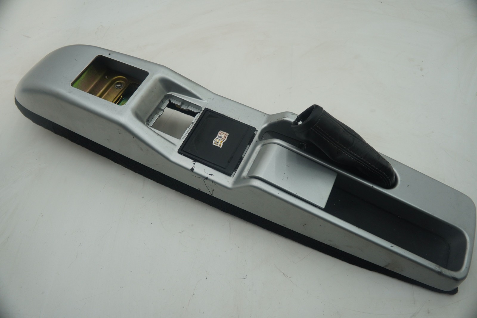 Center Console Upper Plate Tunnel Cover Trim Panel Ashtray 65386400 Ferrari 360