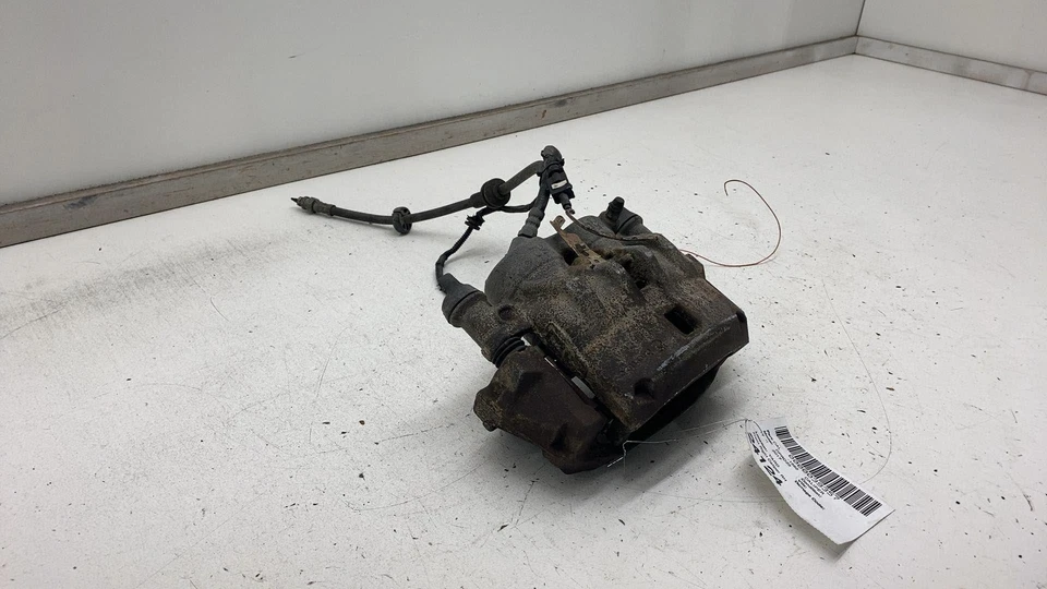 ⭕ 2014-2024 Ram ProMaster 2500 Front Passenger Caliper w/ Brake Hose Line Right Foto 4 de 4