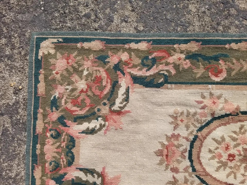 Antique French Aubusson Floral Wool Rug 96x45cm - Image 4 of 4