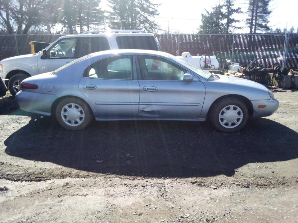 Conjunto de luz de estacionamiento/señal de giro usado se adapta a: Mercury Sable Park Lamp-Tur 1998 Foto 2 de 4