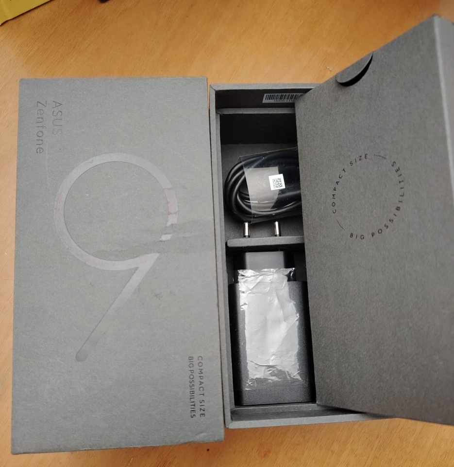 Asus Zenfone 9 128GB Dual-SIM Nero - Immagine 3 di 3