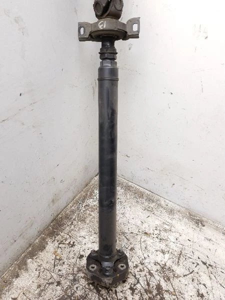 01-06 LEXUS LS430 4.3L RWD AT REAR DRIVE SHAFT ASSEMBLY Foto 3 de 4