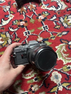 Olympus OM-10 Mit Objektiv