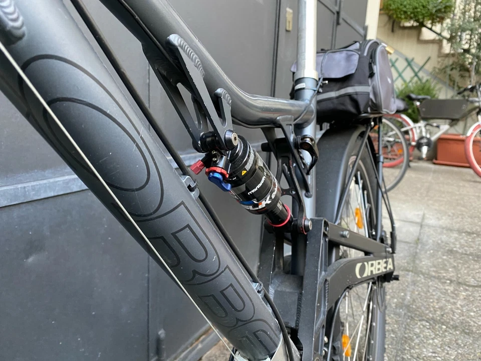 Bicicletta Orbea tg 19 per Downhill - Immagine 3 di 4