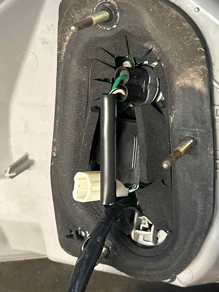 Fits 2004-2006 Lexus RX330, Right Taillight Assembly, OEM:815500E010 - Imagem 3 de 4