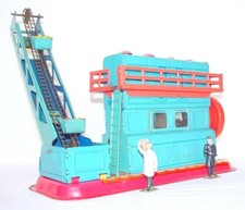 Japan Tin Plated BELT FEEDED BUCKET EXCAVATOR FACTORY Wind-Up NM 50 ULTRA RARE 