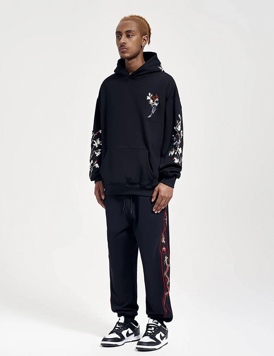 Streetwear 2025 graphic hoodies
