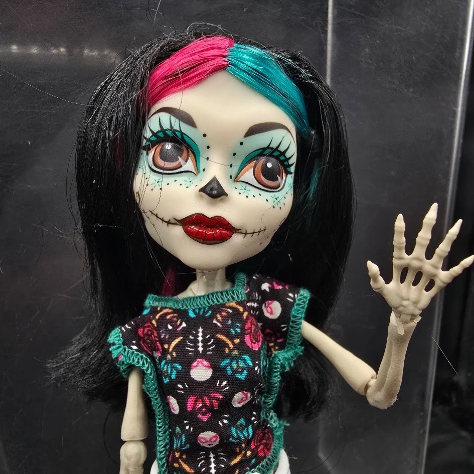 Monster High- Monster Scaritage- Skelita Calaveras doll (2014) - Image 2 of 4