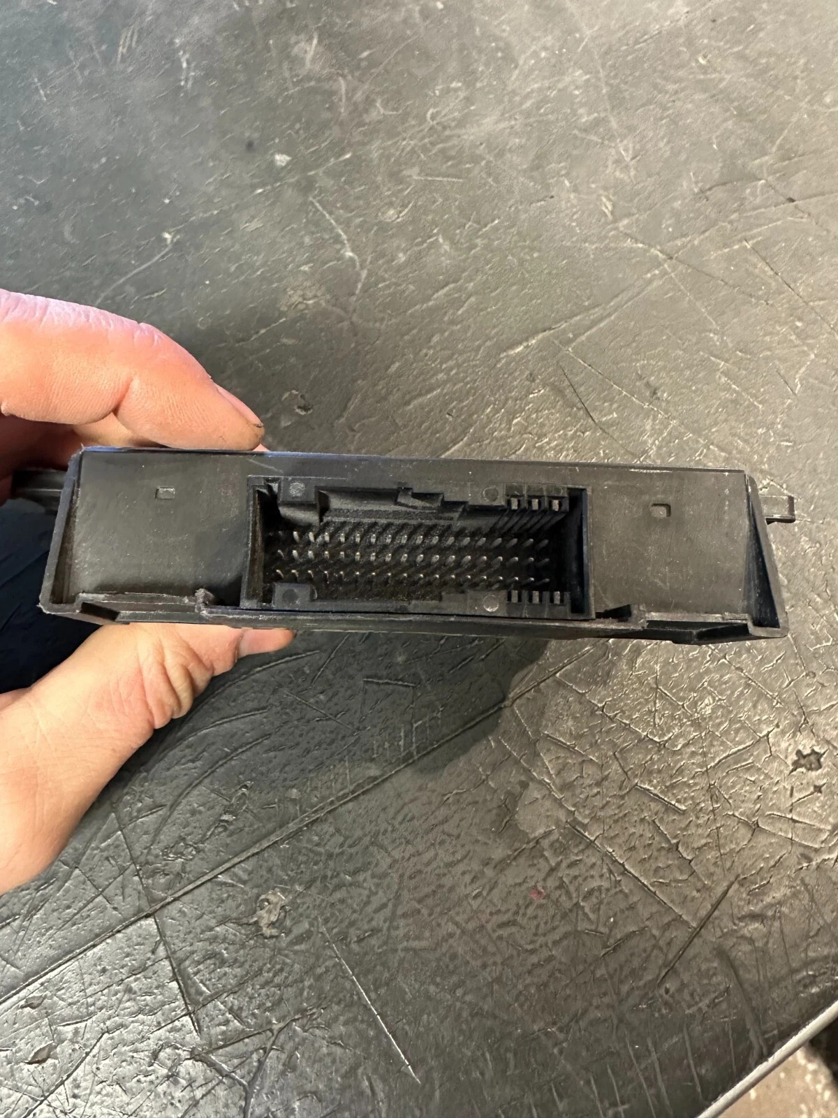 2017-2019 Bentley Bentayga CAN INTERFACE GATEWAY COMPUTER 4M2 907 468 C