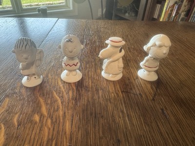VTG Lot Of 4Peanuts Rubber Pencil Toppers. Charlie Brown Lucy Snoopy Linus B38