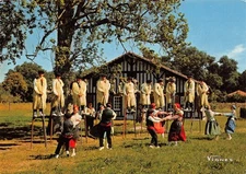 40-LES LANDES FOLKLORE DANCES FOLKLORIQUES LES BECUTS DE COUNTIS-N�T2664-B/0375