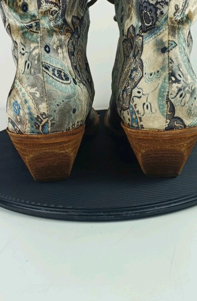 Jeffrey Campbell Elmcroft Women's Velvet Tapestry Outdoor Boots, Size 10 - Image 4 of 4