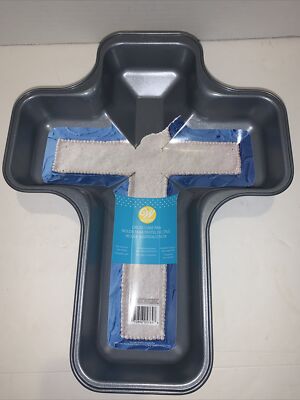 NEW Wilton Cross Cake Pan Non Stick 13