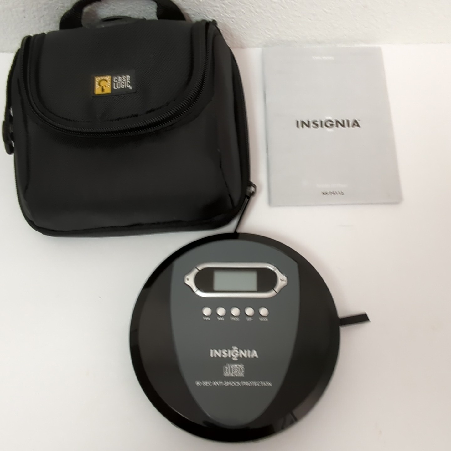 Insignia Portable CD Player NSP4112W Skip Protection Travel Case