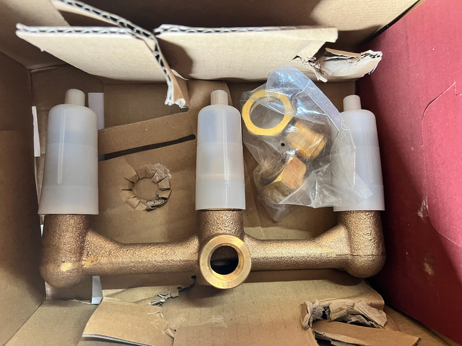 Pfister 8 in. Fixed Brass 3Handle Valve Body (Model 0131XA) (NEW