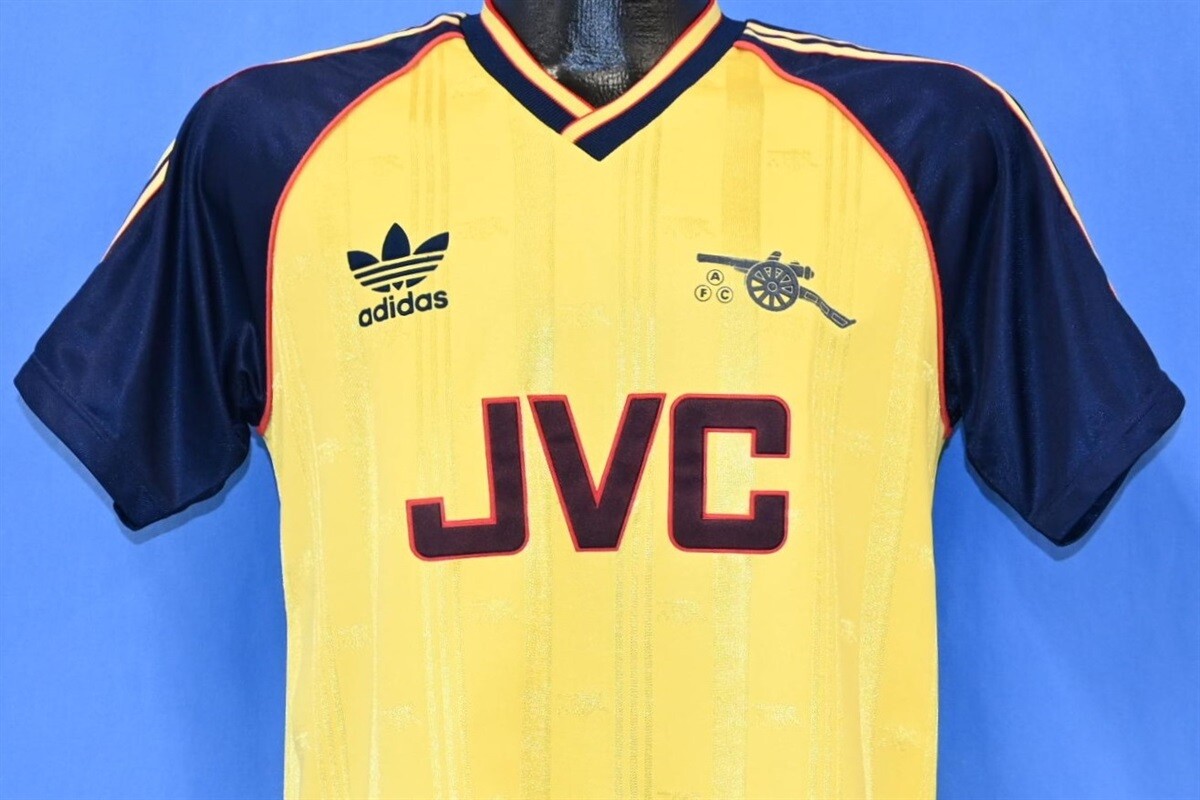 vintage 90s ADIDAS ARSENAL FC JVC EMBOSSED AWAY SOCCER vintage 90s ADIDAS ARSENAL FC JVC EMBOSSED AWAY SOCCER