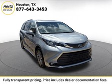 2025 Toyota Sienna XLE