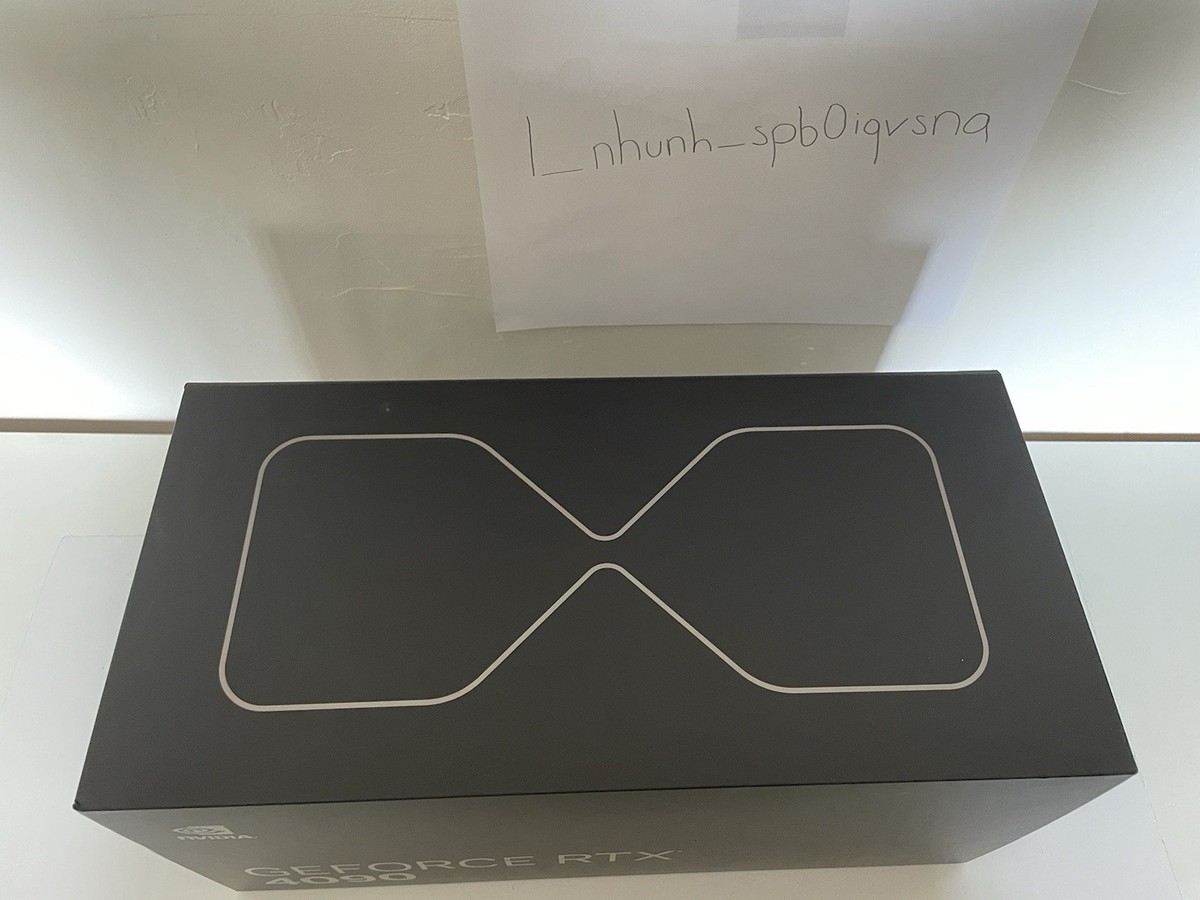 NVIDIA GeForce RTX 4090 Founders Edition 24GB GDDR6X Graphics Card