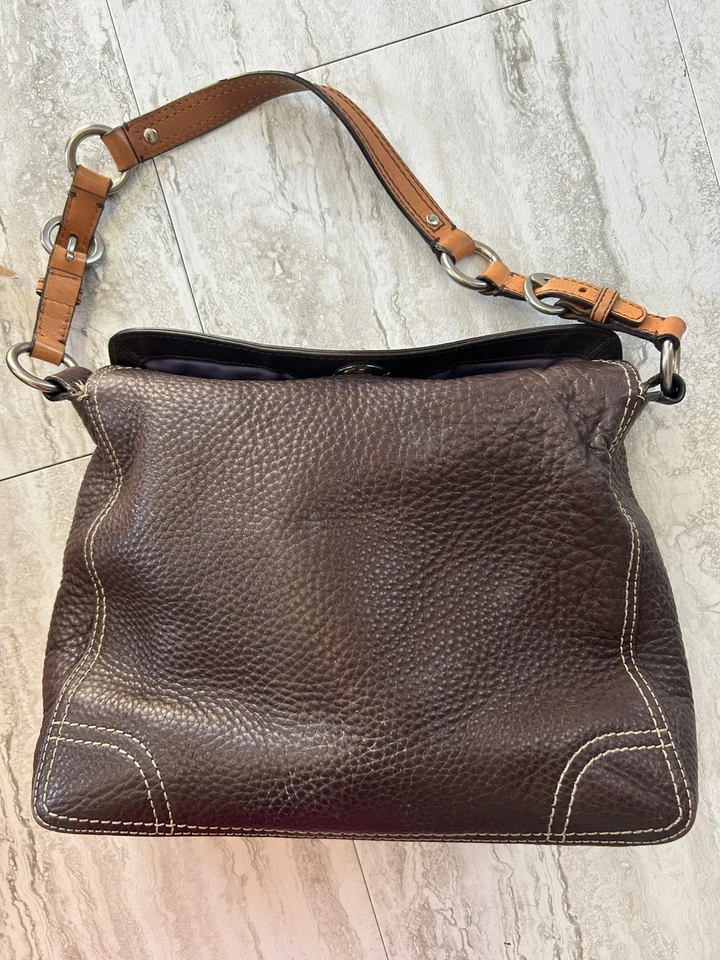 Bolso de Hombro Chelsea Coach Marrón Cuero Guijarro F0872 Foto 2 de 4