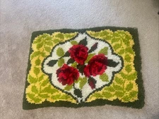 Vintage Red Roses Latch Hook Rug Cottage Granny Core Floral Green Red Yellow