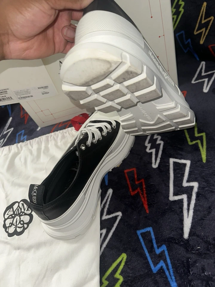 Alexander McQueen Doble Plataforma Hombre Blanco y Negro Foto 3 de 4