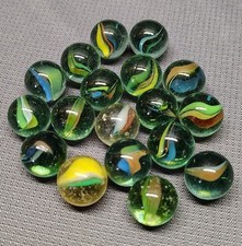 Lot of 18 Vintage Playing Marbles Multicolor Cat's Eyes - Mostly 4 Veins