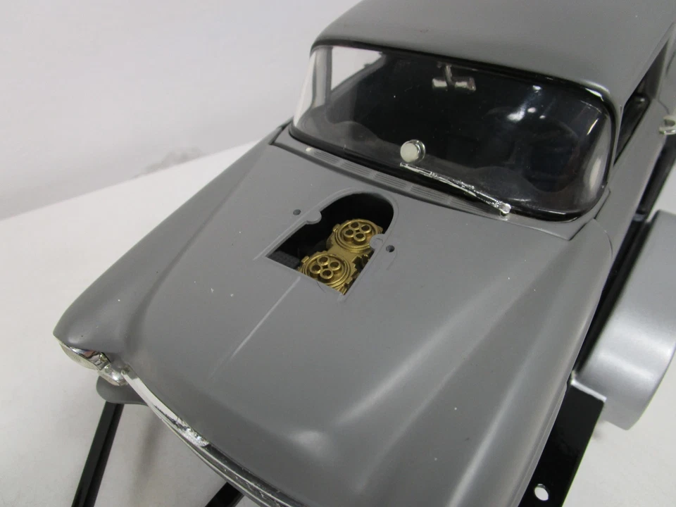 WELLY 1/18 CHEVY SILVERADO Z71 W/ TRAILER ERTL 1955 CHEVY HOT ROD*ISSUES* - Image 4 of 4