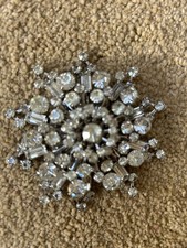 Brooch, Pretty. Pin, Crystals