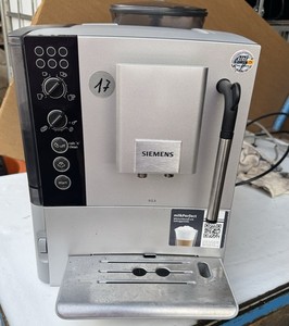 Kaffeevollautomat SIEMENS  EQ.5  Defekt Ersatzteilspender