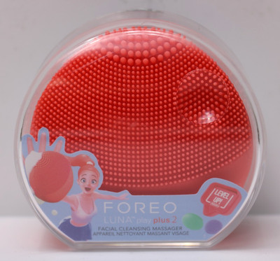 FOREO LUNA Play Plus 2 Silicone Facial Cleansing Massager - Peach of Cake - NEW!