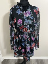Chelsea And Violet Bella Style Black Flower Short Sleeve Dress