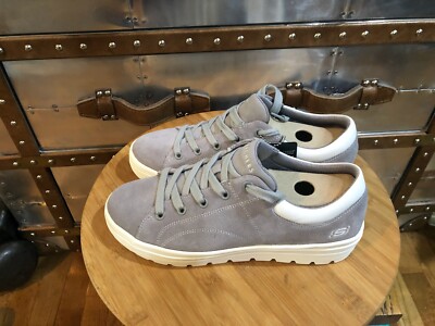 street cleat skechers