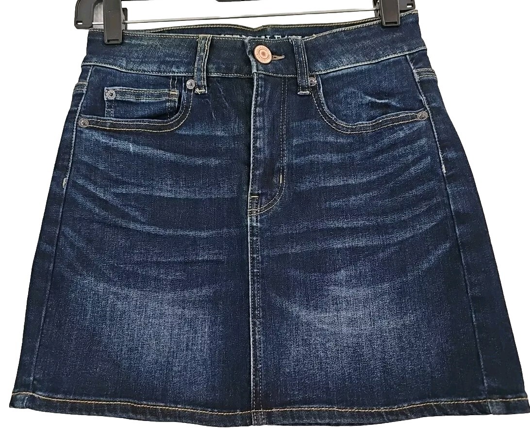 American Eagle ~Woman Size 2~ Blue Denim Mini Jean Skirt Dark Wash