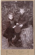 CDV um 1900 Zwei Geschwister im Freien Atelier Karl Funk (Berlin) Lichtenberg