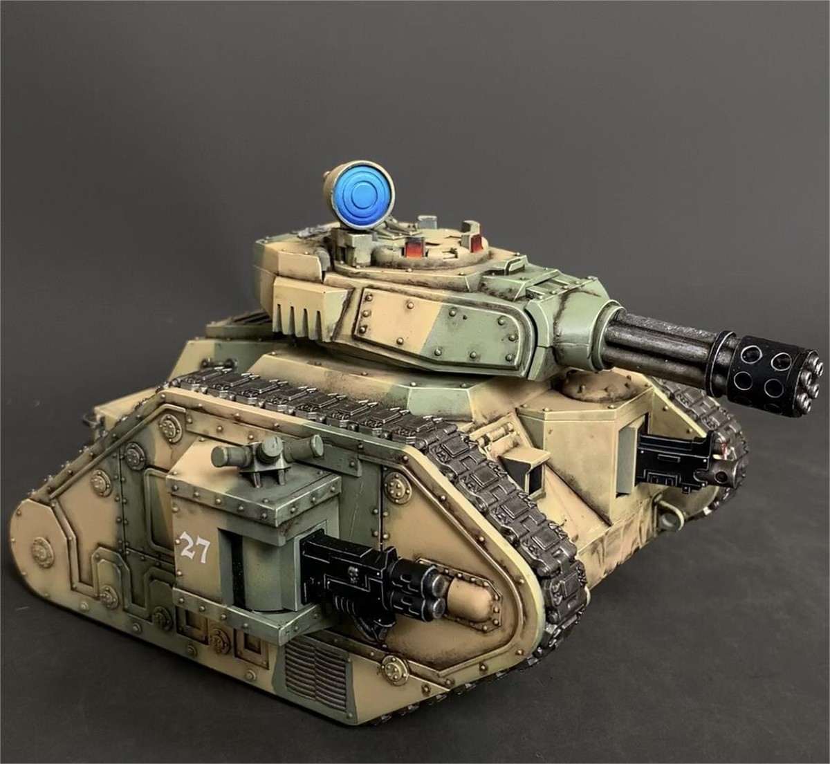 Astra Militarum Leman Russ Battle Tank Warhammer 40K Miniatures