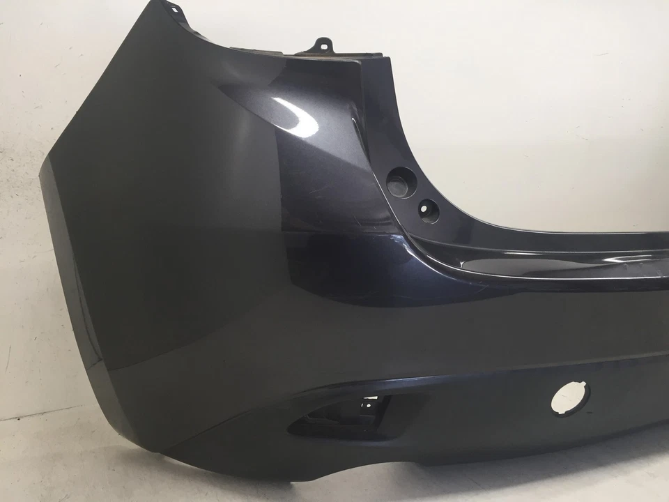 Cubierta de parachoques trasero Mazda 3 Sport Touring Grand Touring 2014-2016 BJT6-50221 OEM Foto 4 de 4